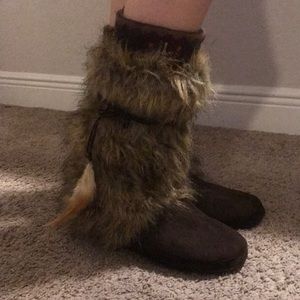 NWOT MuK Luk tall slipper tribal print boot